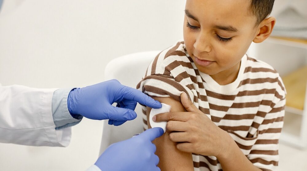 Health visitors to offer childhood vaccinations in £2m pilot